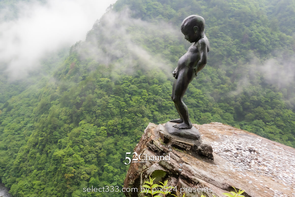 祖谷渓の小便小僧:200mの絶壁に佇む姿の観光と撮影ポイント!絶景の撮影スポット