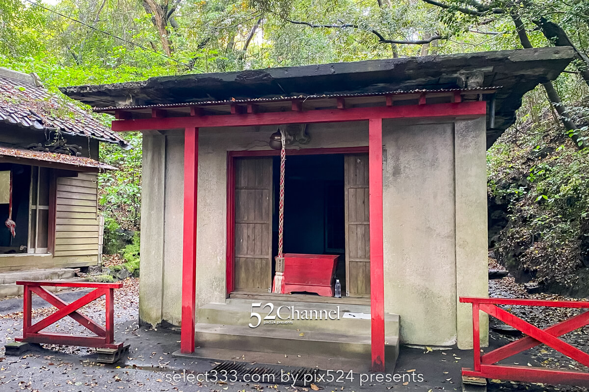 黒神埋没鳥居：1日で灰に埋まった鳥居の姿！観光・撮影スポット！桜島噴火の爪痕とは？