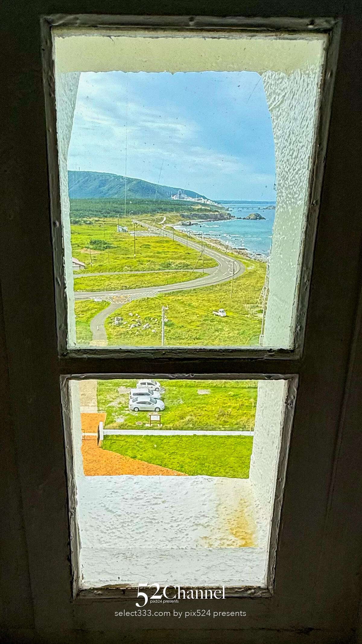 尻屋崎：本州最北東端の秘境感あふれる絶景岬！観光・撮影ポイント！尻屋崎灯台と寒立馬