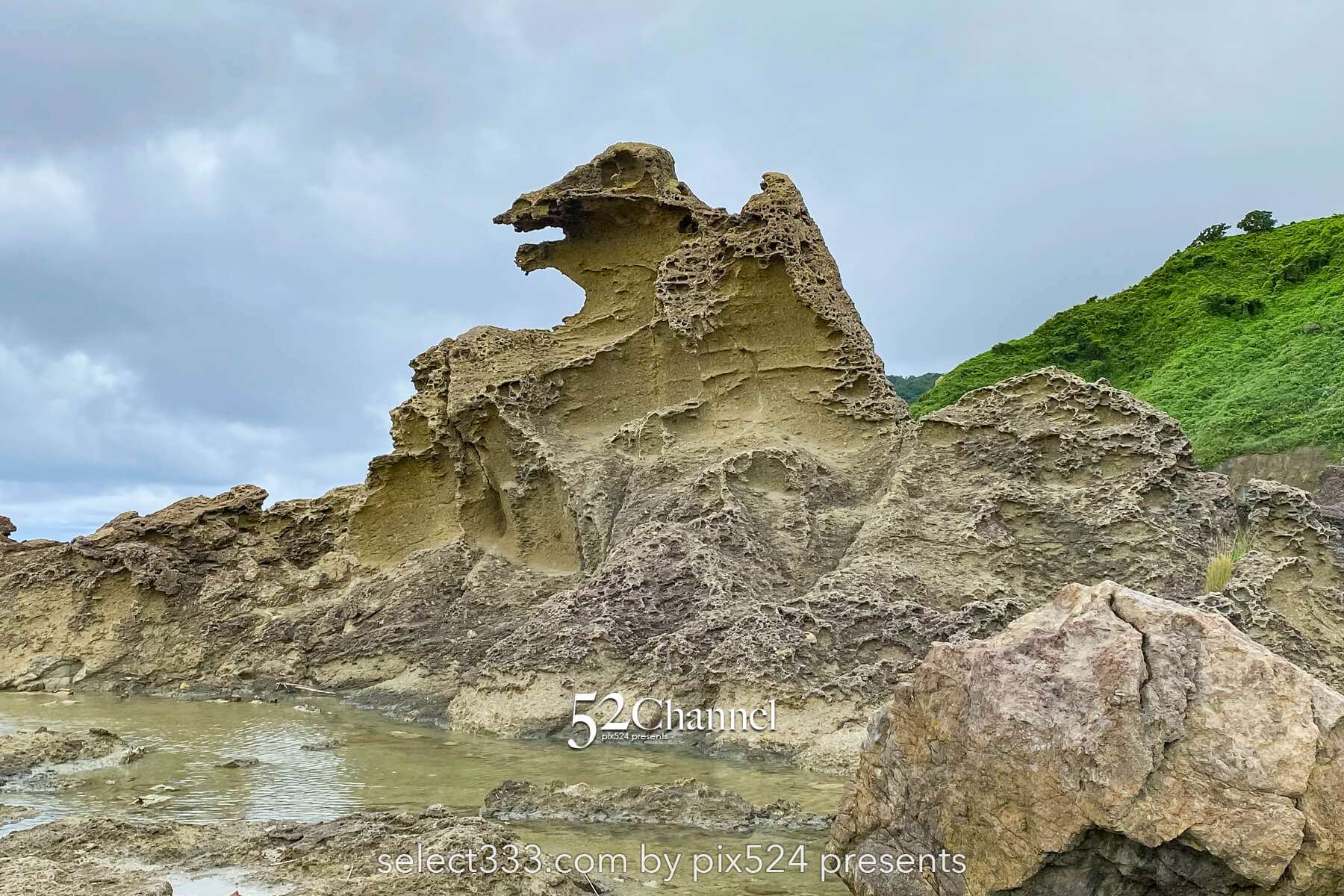 ゴジラ岩(潮瀬崎):夕日撮影と男鹿半島観光・撮影ポイント!アクセス・混雑・周辺情報