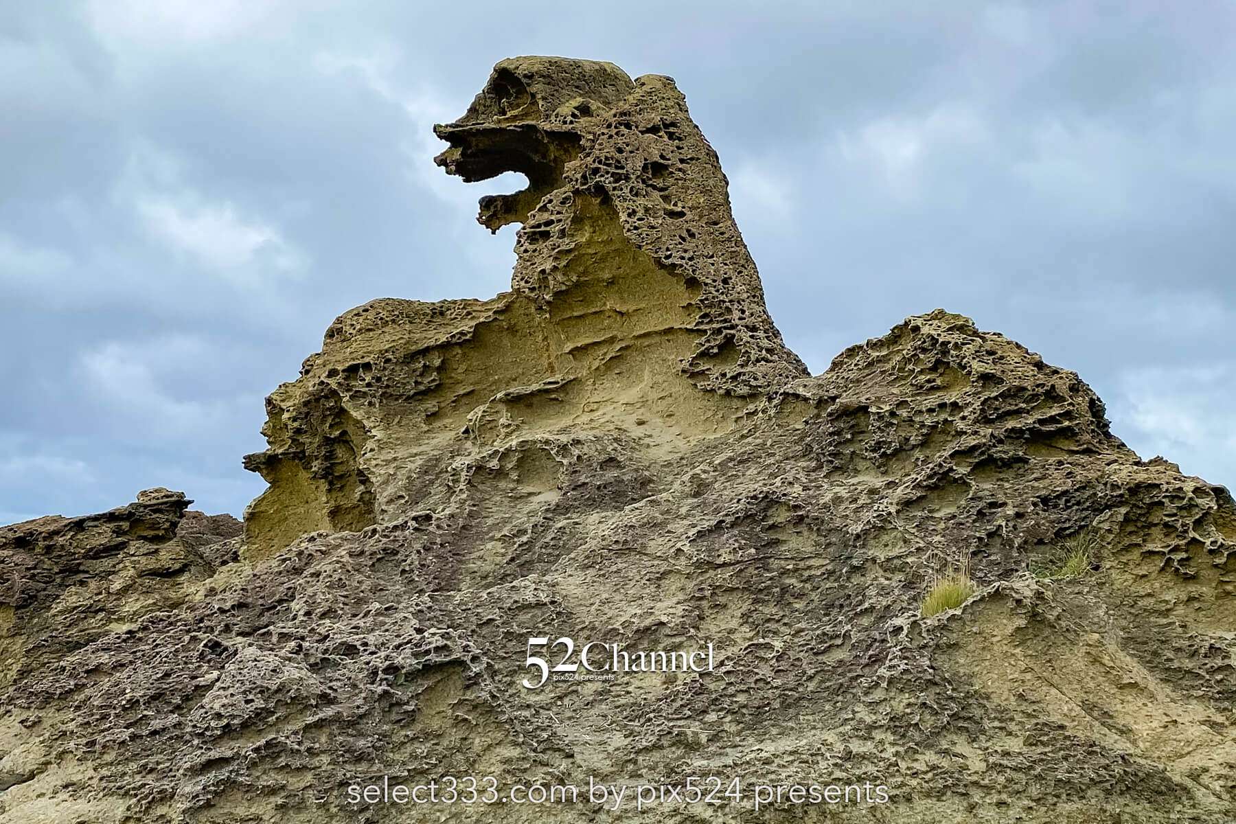 ゴジラ岩(潮瀬崎):夕日撮影と男鹿半島観光・撮影ポイント!アクセス・混雑・周辺情報