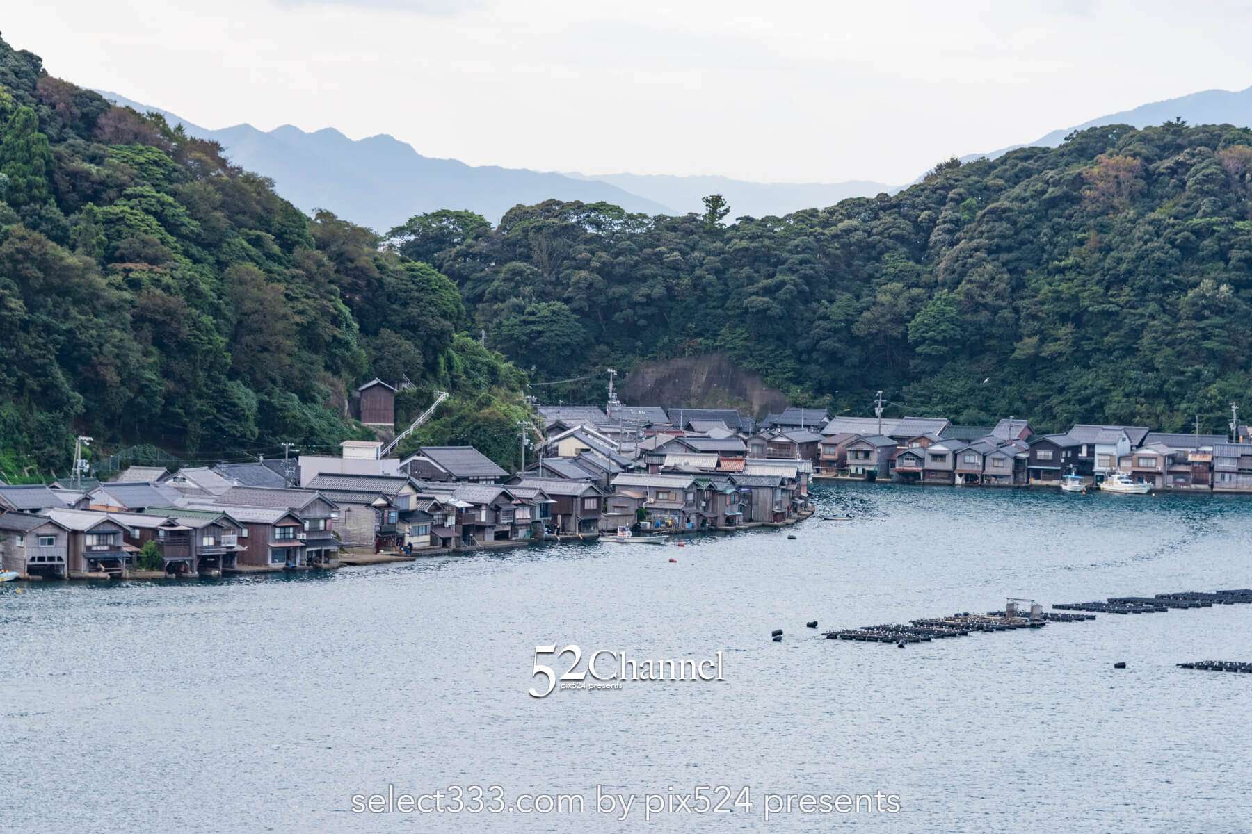 伊根の舟屋:海と暮らす町 絶景の観光地と撮影ポイント!見どころ・アクセス・混雑ガイド