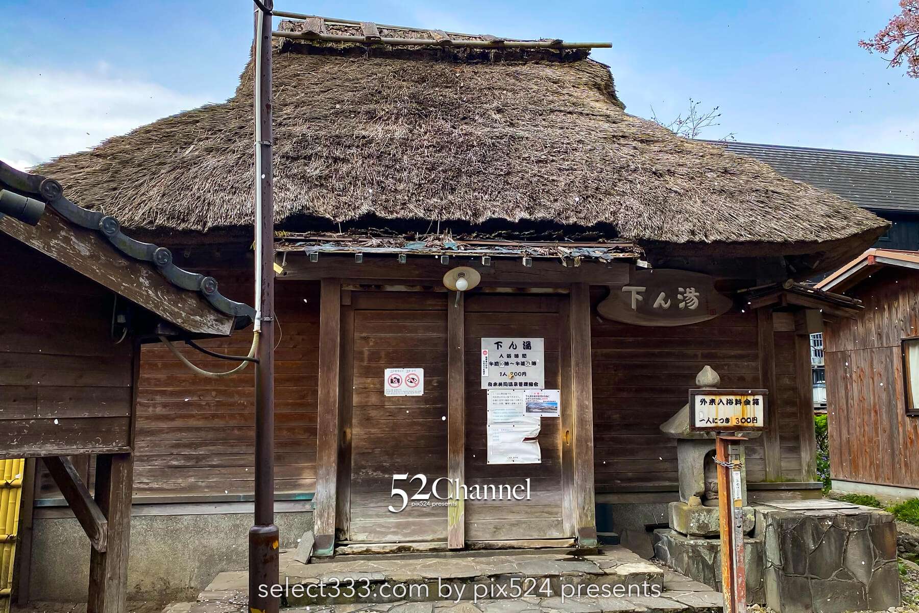 金鱗湖：大分県湯布院の人気観光地見どころ・撮影ポイント！朝霧・紅葉・湖畔散策ガイド