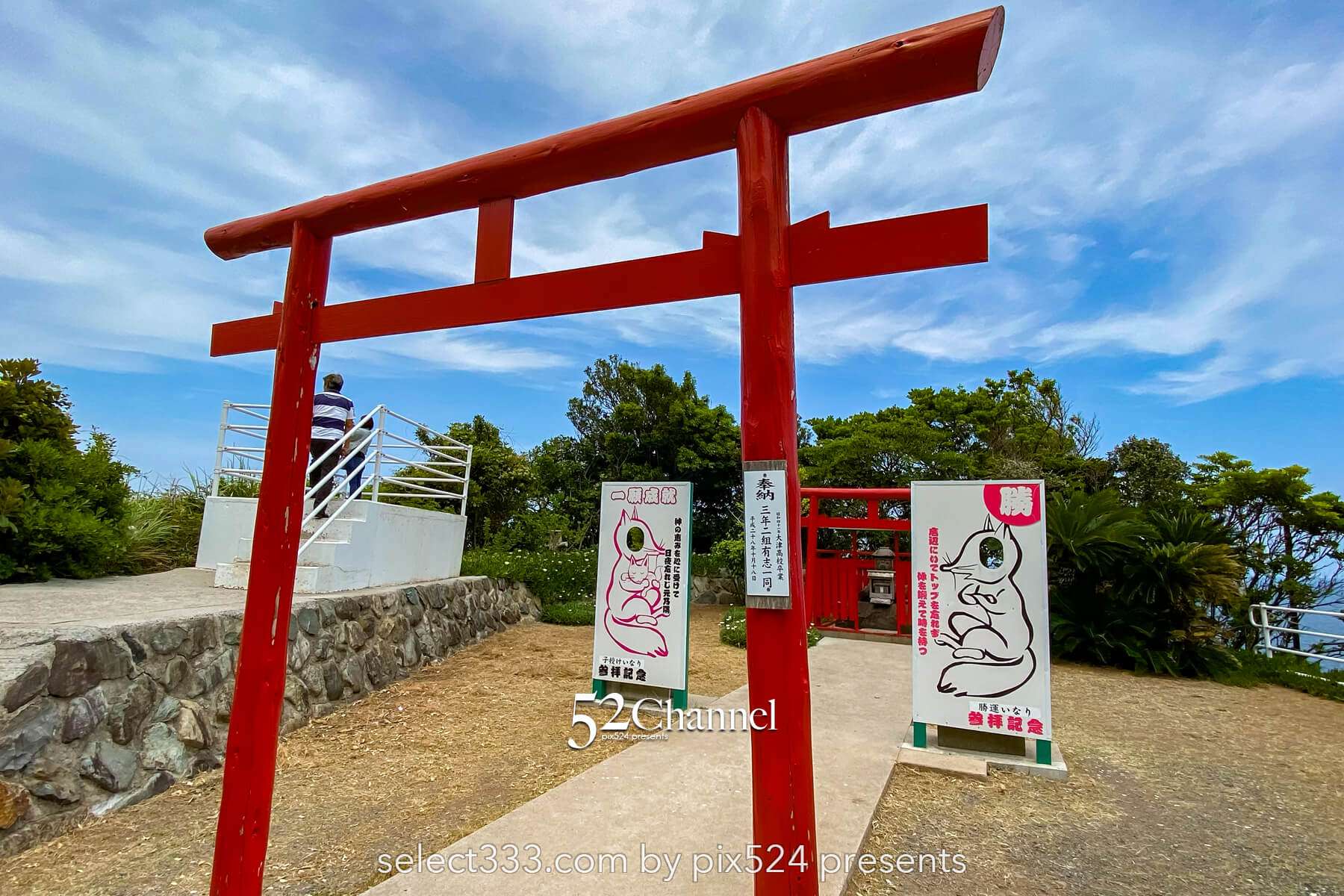 元乃隅神社：赤い鳥居が坂に続く山口県の絶景観光撮影スポット！アクセスと混雑回避ガイド