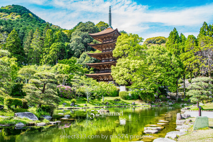 国宝瑠璃光寺五重塔:美しい日本庭園にそびえる五重塔は山口県の代表的観光スポット