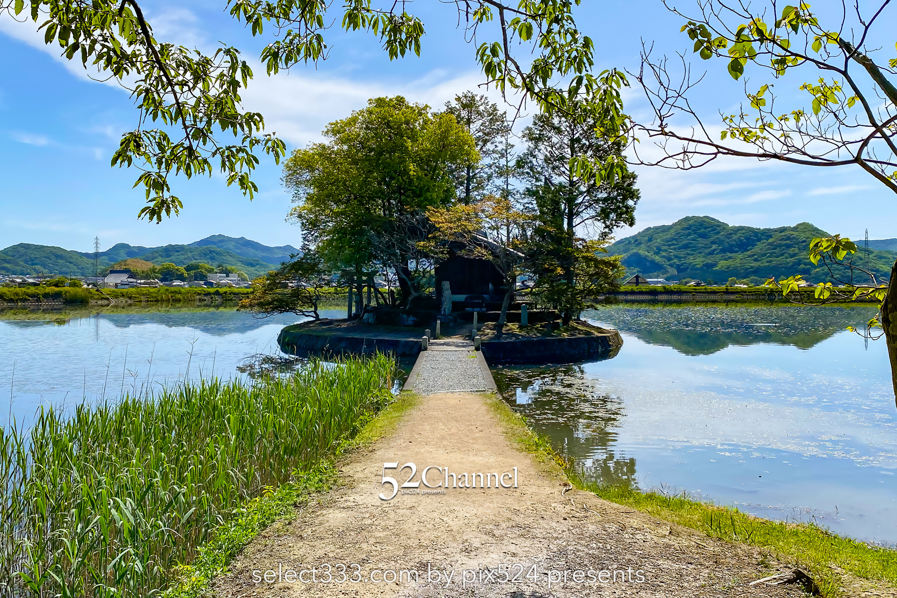 須濱神社：兵庫県姫路市にある水に浮かび美しく映える神社！ご利益のあるパワースポット「須濱神社のリフレクション・姫路市 須濱神社の鳥居」