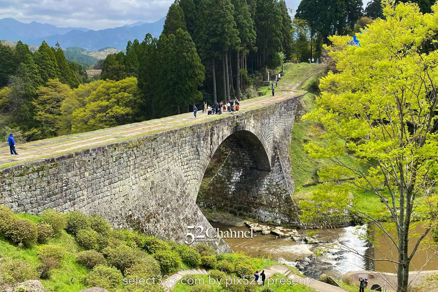 通潤橋：絶景の放水シーン見どころと魅力・撮影ポイント！放水時間・混雑状況と観光ガイド