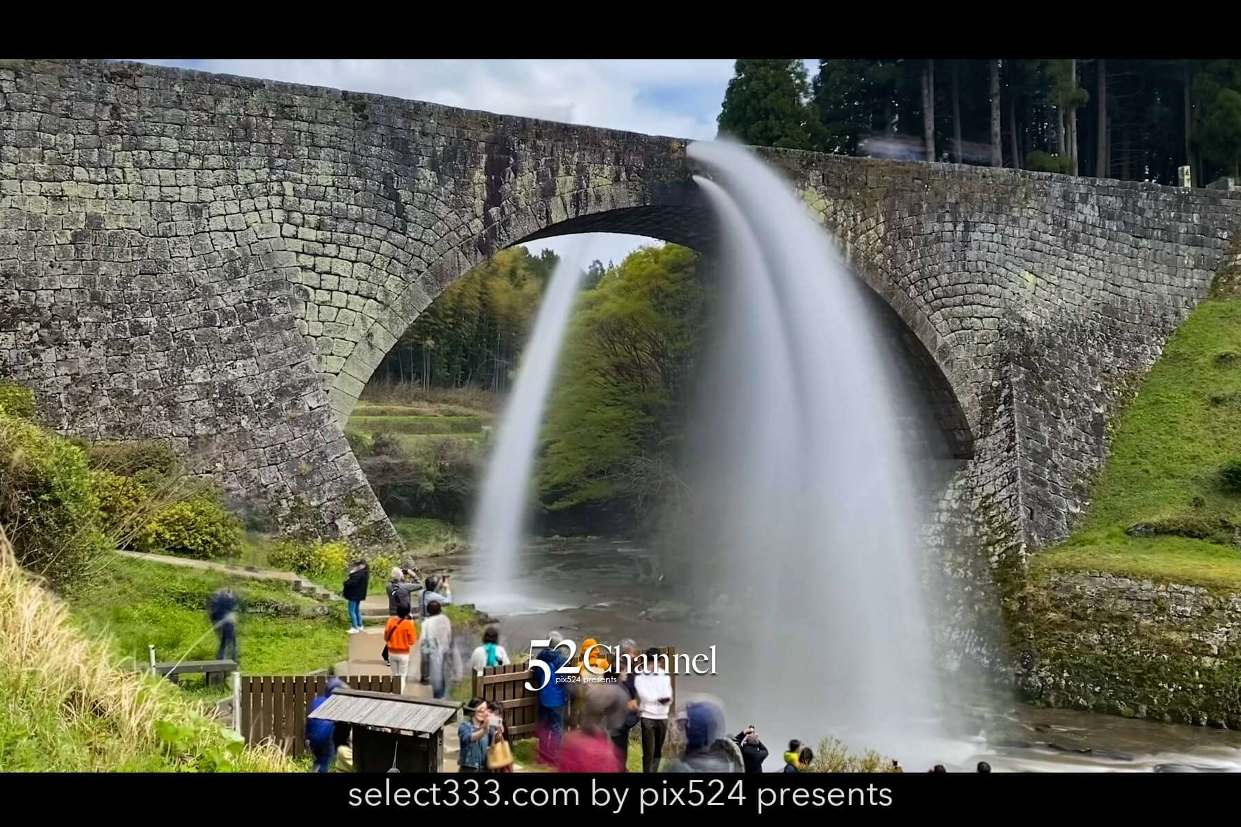 通潤橋：絶景の放水シーン見どころと魅力・撮影ポイント！放水時間・混雑状況と観光ガイド