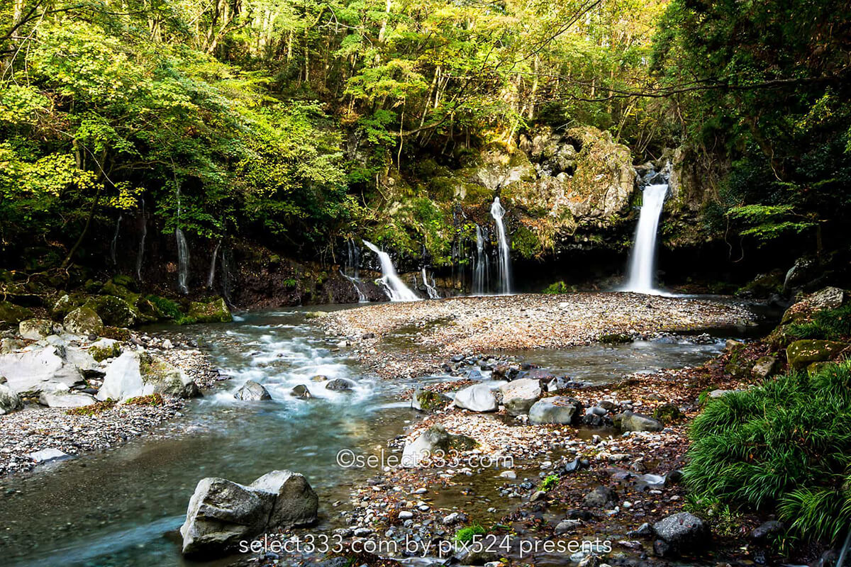 陣馬の滝！富士山の麓にある滝のひとつ朝霧高原の小さな名瀑布！隠れた滝の撮影地