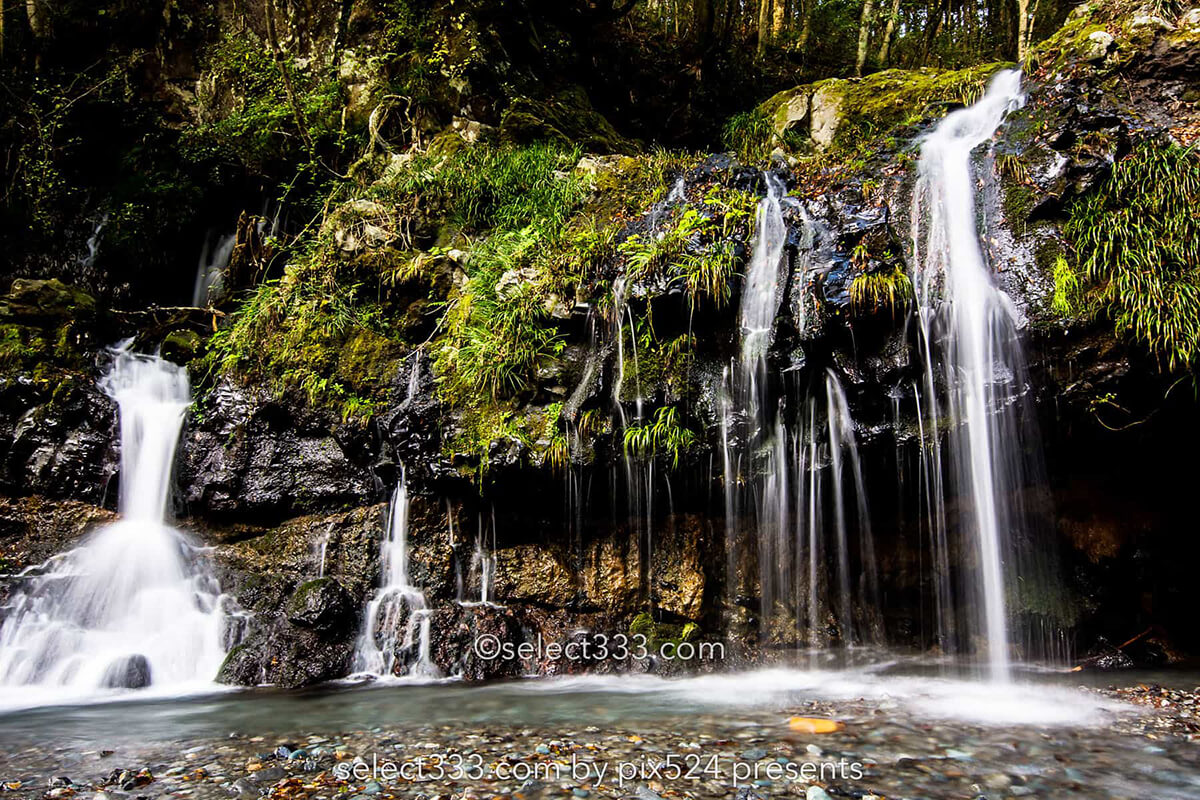 陣馬の滝！富士山の麓にある滝のひとつ朝霧高原の小さな名瀑布！隠れた滝の撮影地