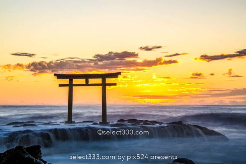 神磯の鳥居と朝日の撮影！大洗磯前神社・海からの日の出と朝焼け！パワースポットの風景