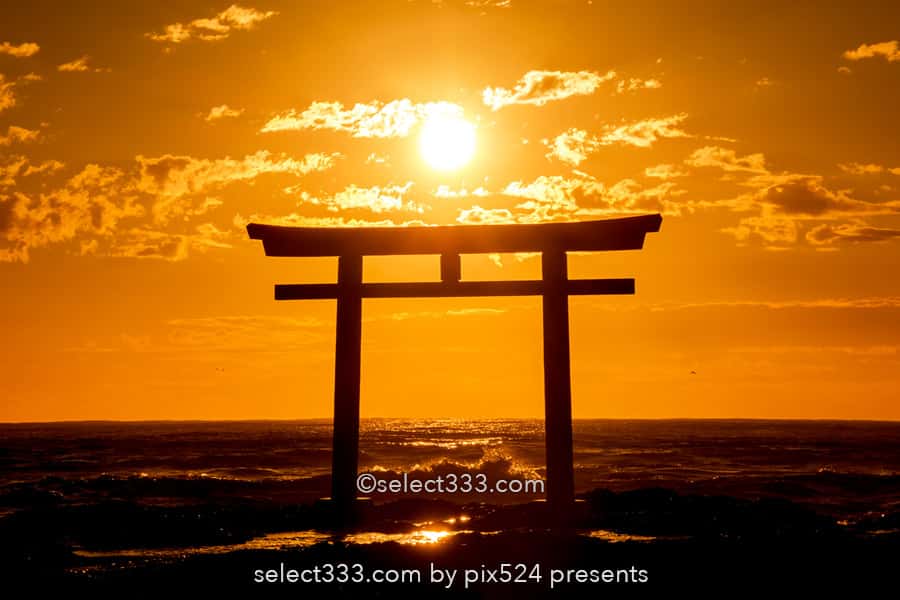 神磯の鳥居と朝日の撮影！大洗磯前神社・海からの日の出と朝焼け！パワースポットの風景