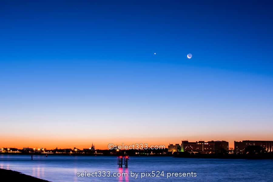 葛西臨海公園から日の出・月の出撮影！シンデレラ城と撮る朝日！東京の初日の出スポット