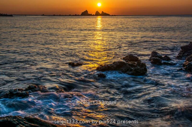 真鶴半島の三ツ石！1年に2度見られる絶景の三ツ石からの日の出！初日の出撮影地！