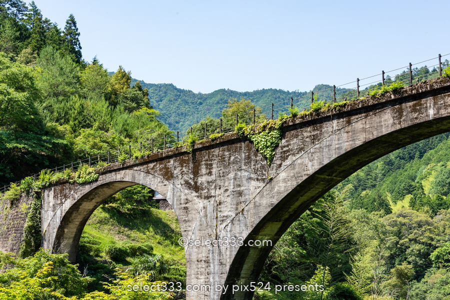 下津井めがね橋（佐川橋）森林軌道の橋はノスタルジアを誘う風景！高知県のレトロな架橋