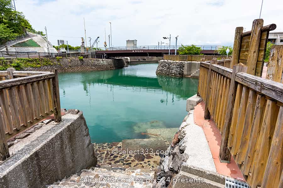 手結港可動橋：迫力ある動く橋！高知県香南市の跳ね橋がある風景！いつ開閉する？