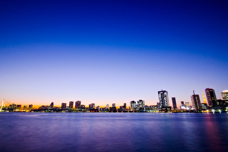 豊海埠頭の夕景・夜景の撮影！レインボーブリッジと東京湾の眺望！東京の水辺撮影地