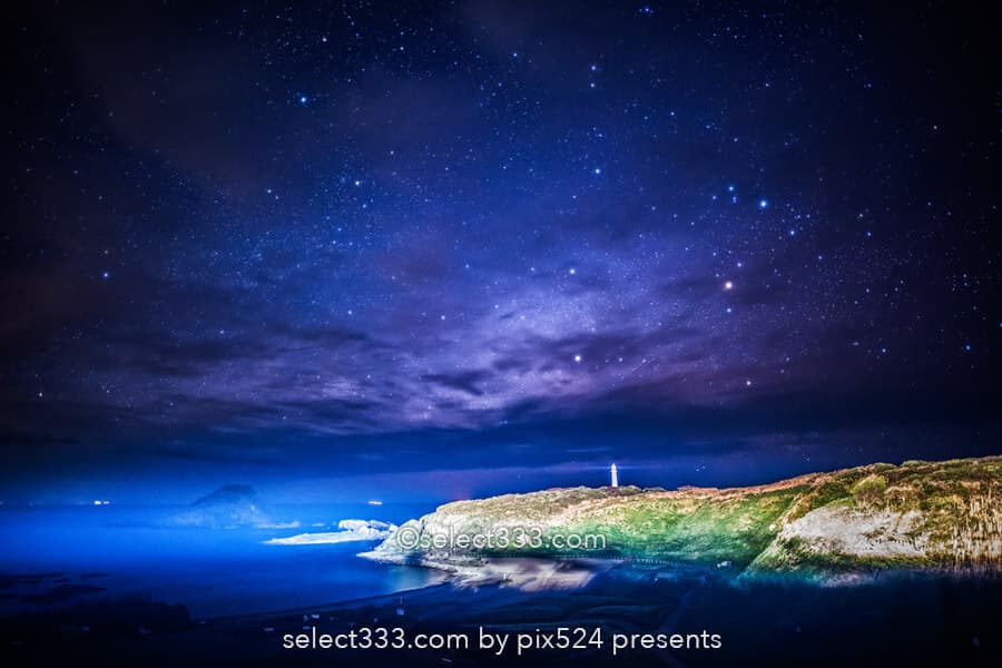 爪木崎で朝日と星空撮影!爪木崎灯台と撮るだるま朝日と満天の星!伊豆半島下田の景勝地