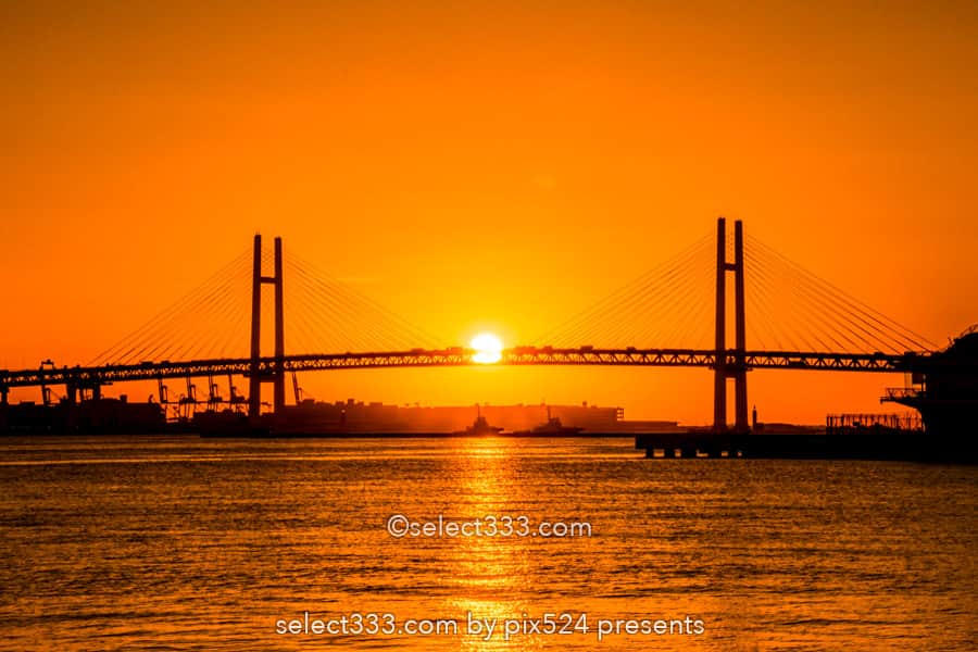 日の出の方角と位置を知り朝日の撮影計画!横浜の湾岸朝日撮影!日の出撮影の応用